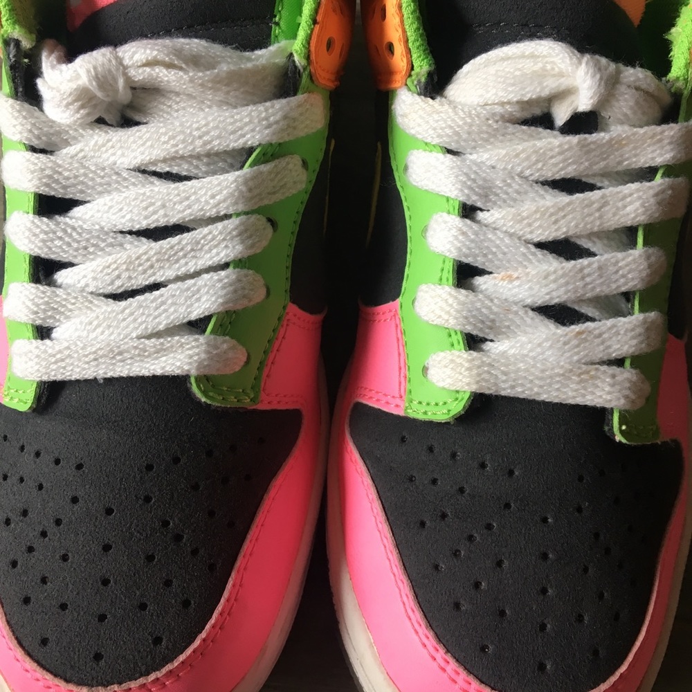 Nike Dunk Low - Picture 8 of 8